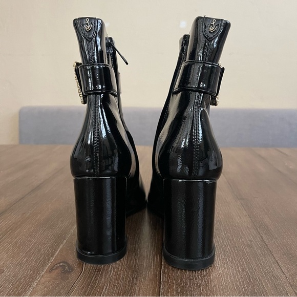 Sam Eldelman Weslie Wet Faux Leather Big Buckle Pointed Toe Wedge Bootie 6 - Picture 7 of 11